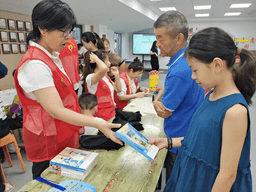 馨兰志愿服务日：垃圾分类 你我 “童” 行