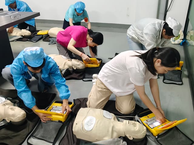 步涌社区送教进工厂 急救培训暖人心